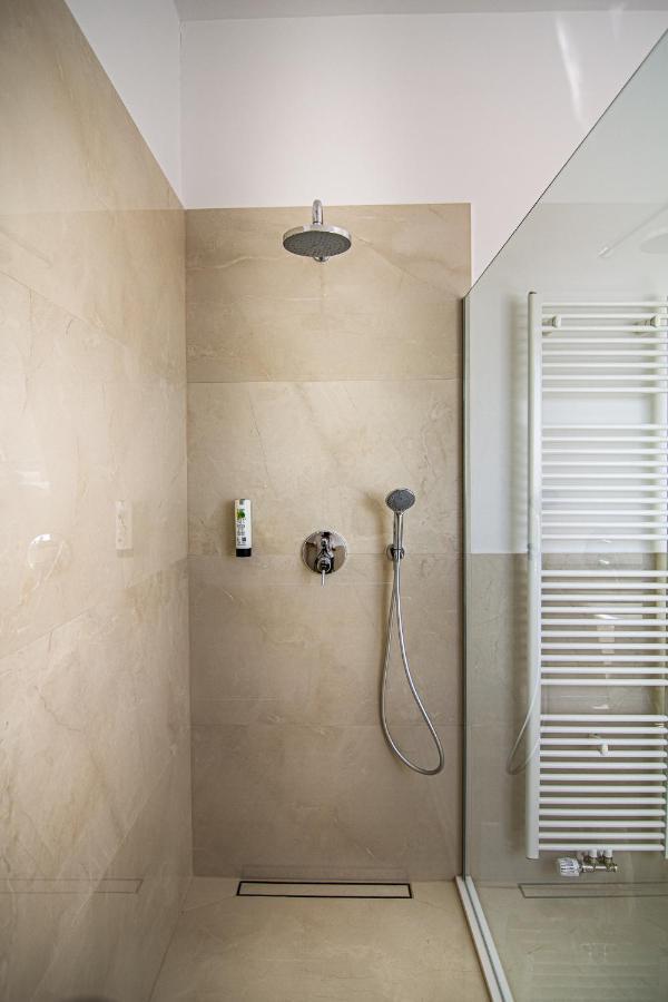 Sleep Inn Wehrhahn Suites Dusseldorf Bagian luar foto