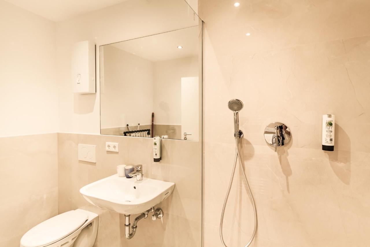 Sleep Inn Wehrhahn Suites Dusseldorf Bagian luar foto